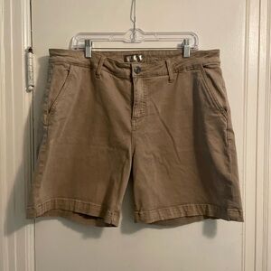 Kut From The Kloth Stretch Twill Catherine Short Desert Khaki Size 18